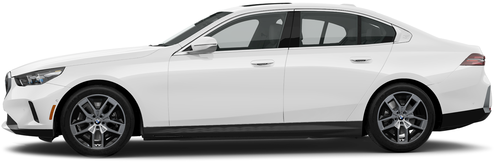 2026 BMW i5 xDrive40 in white, side view jellybean